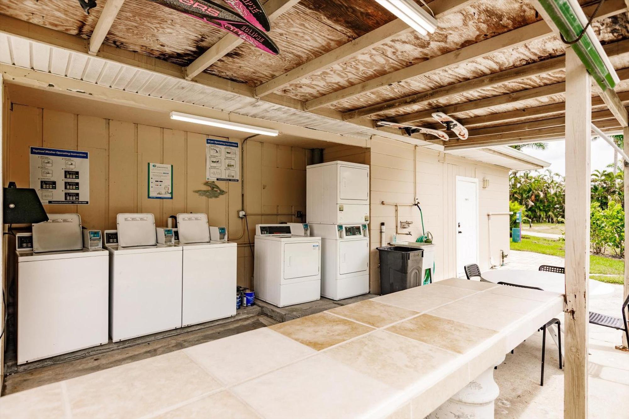 2 Bed Cottage With Pool, Close To Beach! Bbq Grills & Patio Форт Майерс Экстерьер фото